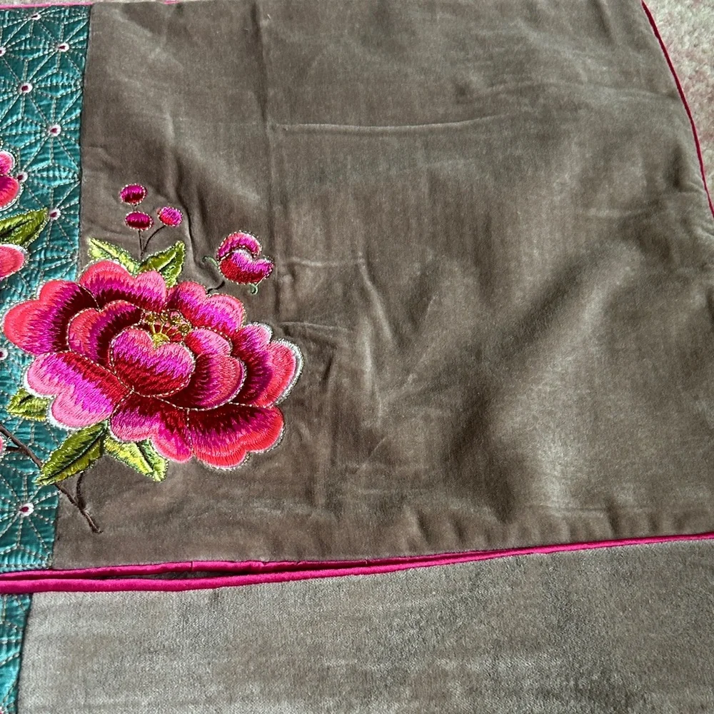 Anthropologie Pip Studio embroidered floral velvet 12x20 pillow cushion covers 2